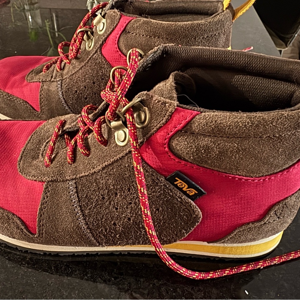 Teva Red and Brown High-Top Shoes